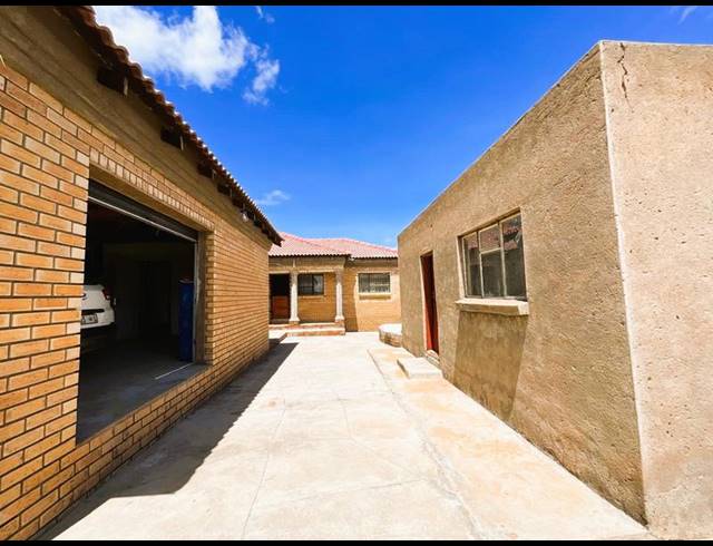3 BEDROOM HOUSE FOR SALE IN MANKWENG
